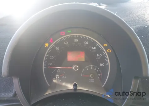 2007 Volkswagen New Beetle Triple White from USA, damaged, VIN 3VWFF31Y97M422349